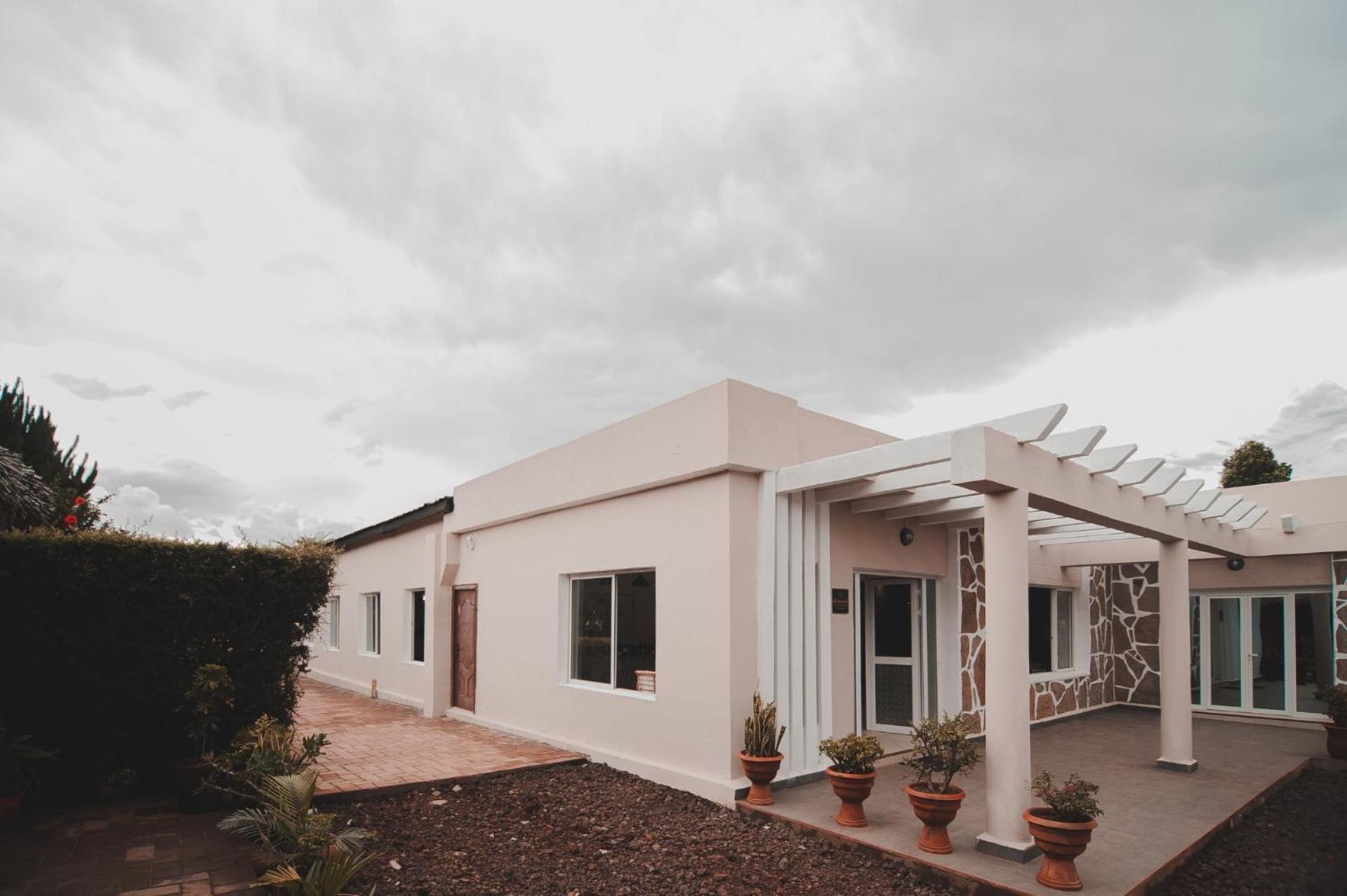 Mahafaly Hotel & Resort Antsirabe Exterior photo
